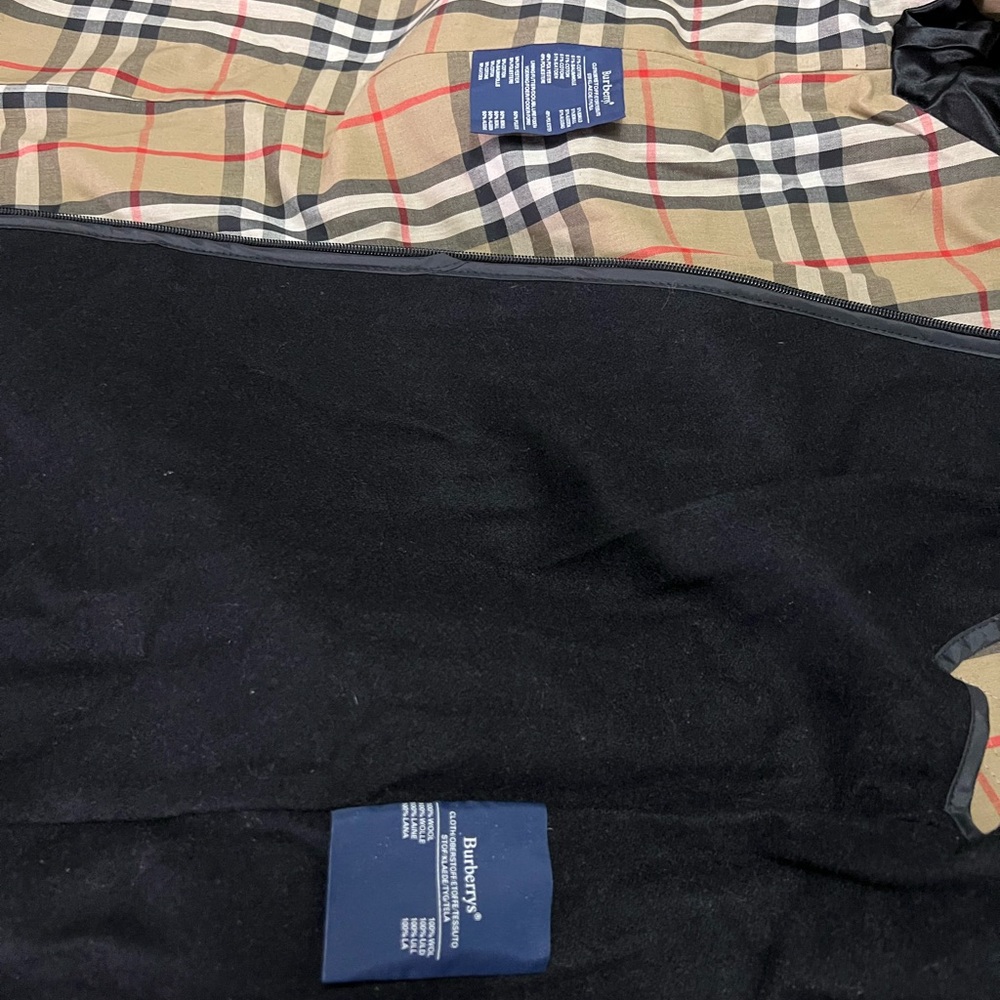 Burberry Black and Beige Checkered Coat - Picture 7 of 12